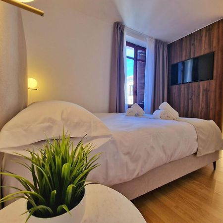 Hostal Hs Cehegin Bagian luar foto