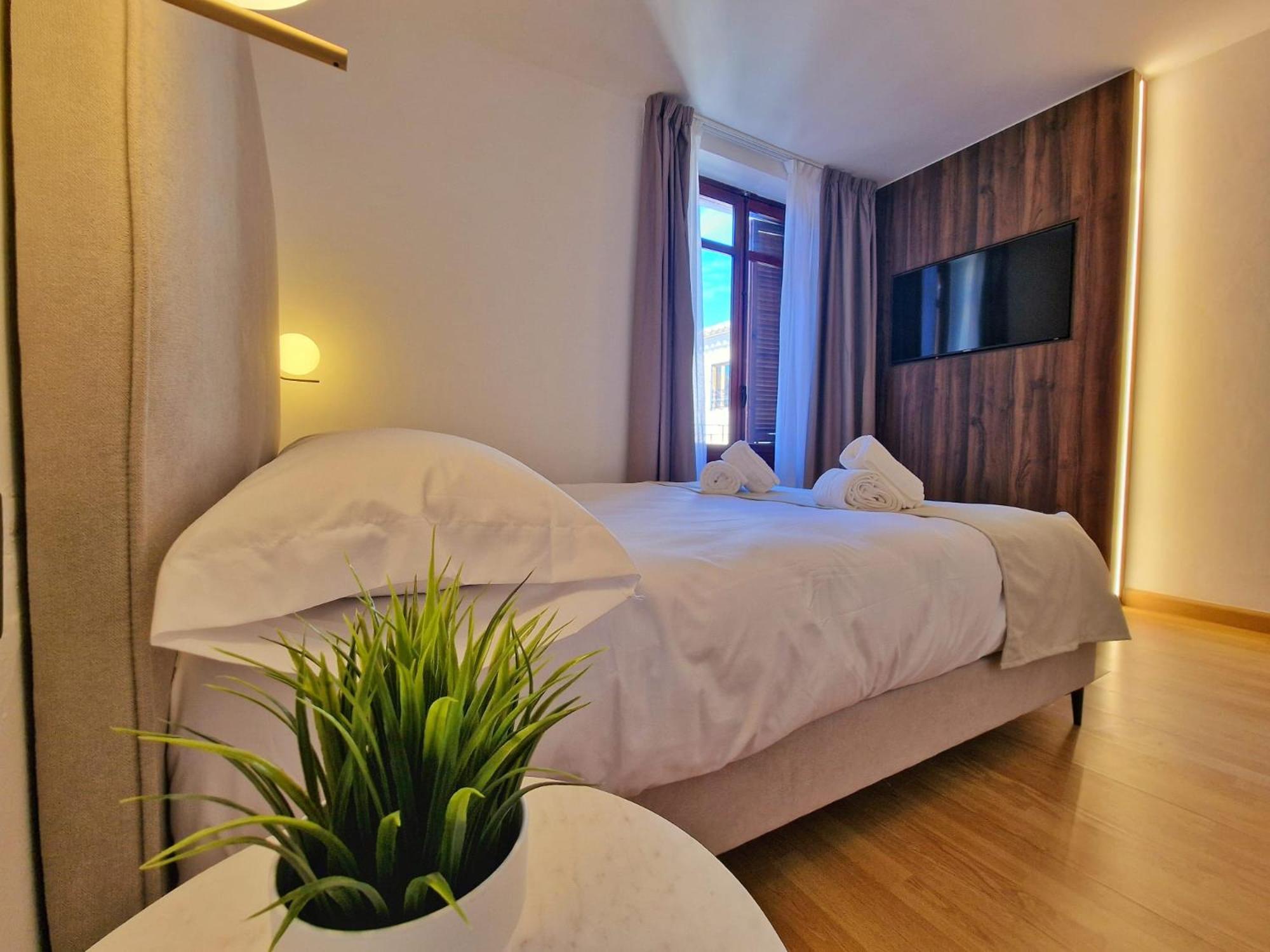 Hostal Hs Cehegin Bagian luar foto