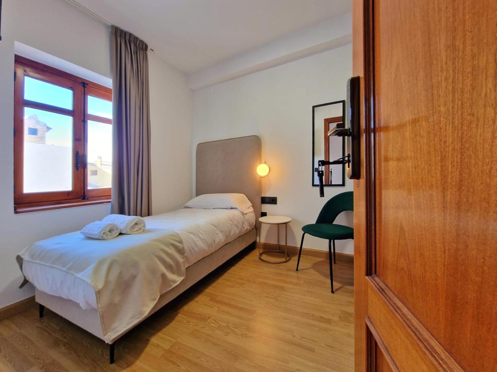 Hostal Hs Cehegin Bagian luar foto