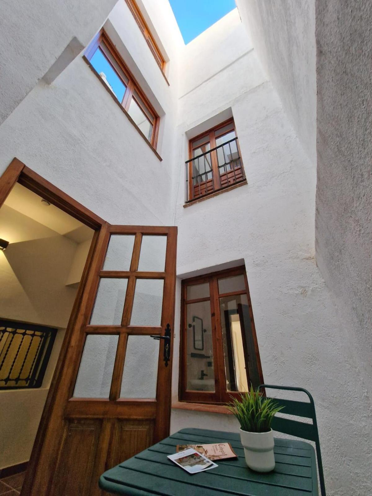 Hostal Hs Cehegin Bagian luar foto
