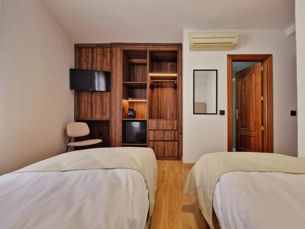 Hostal Hs Cehegin Bagian luar foto