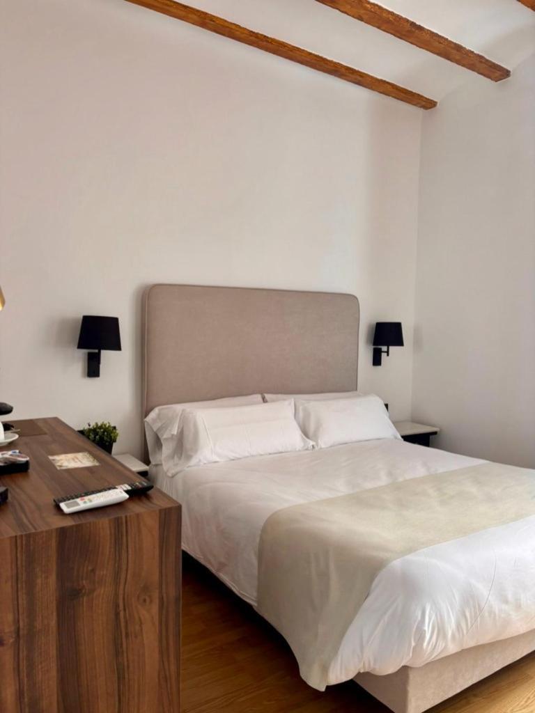 Hostal Hs Cehegin Bagian luar foto